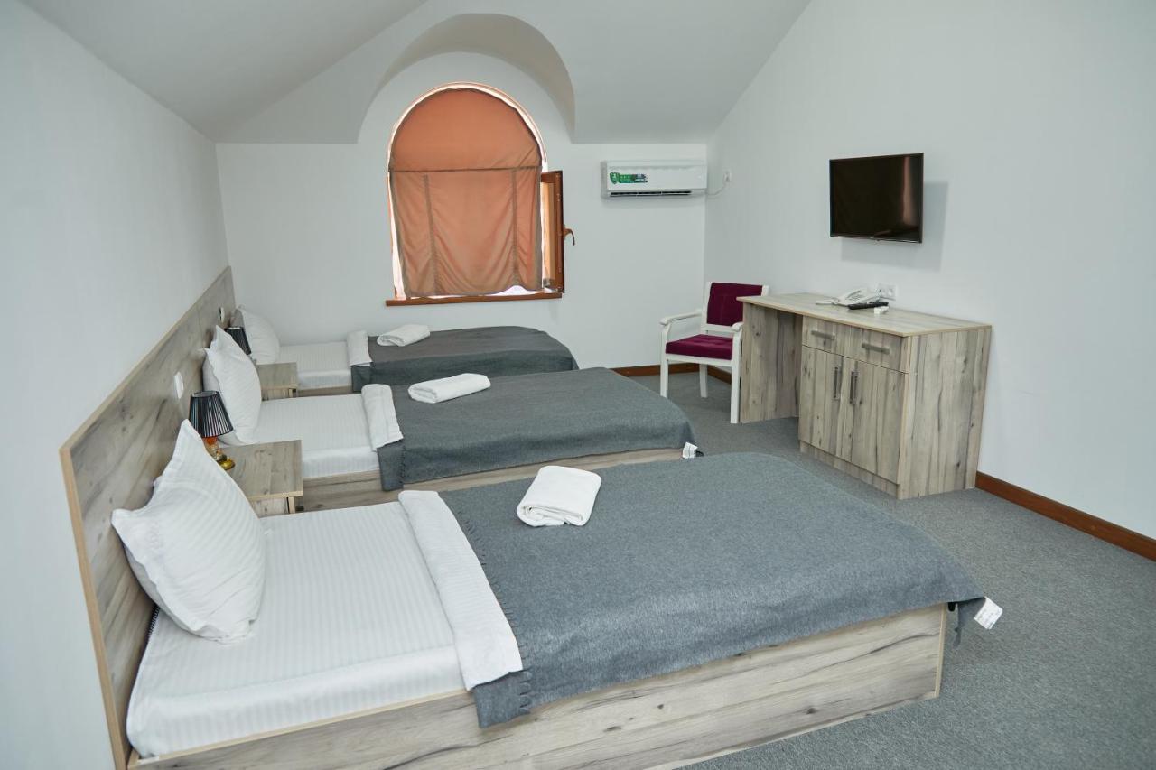 Hotel Muqaddas Самарканд Екстериор снимка