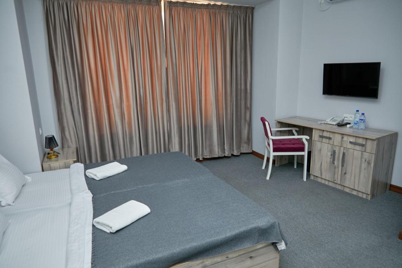 Hotel Muqaddas Самарканд Екстериор снимка