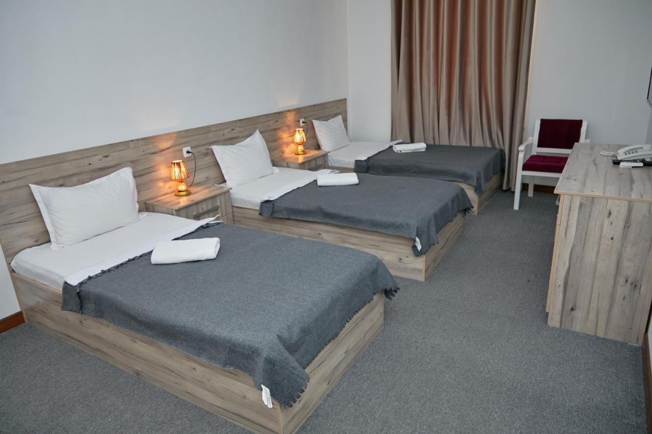 Hotel Muqaddas Самарканд Екстериор снимка